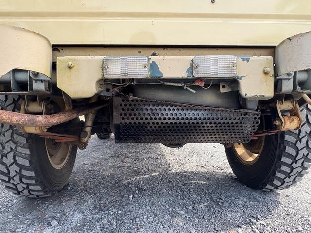 ジムニー スコットリミテッド AC PS 5MT 全塗装 社外フロントバンパー ワンオフ社外テールレンズ ナンバー灯移設 社外AW MTタイヤ 社外シートカバー 社外ハンドル 社外3連追加メーター オーディオレス(69枚目)