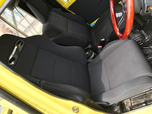 ジムニー サマーウインド　リミテッド　ＡＣ　ＰＳ　５ＭＴ　社外リーフリフトアップ　改造公認車　バンカット車　前後エアロッカー　ダウンギア　油圧電動Ｗパワステ　強化シャフト　ワンオフロールバー　２５５ＭＴタイヤ　ウィンチ　社外前後バンパー（28枚目）