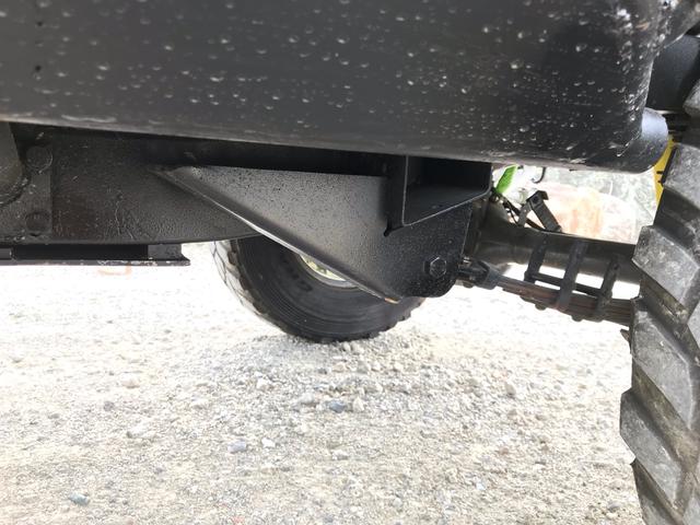 ジムニー サマーウインド　リミテッド　ＡＣ　ＰＳ　５ＭＴ　社外リーフリフトアップ　改造公認車　バンカット車　前後エアロッカー　ダウンギア　油圧電動Ｗパワステ　強化シャフト　ワンオフロールバー　２５５ＭＴタイヤ　ウィンチ　社外前後バンパー（76枚目）