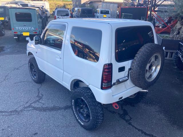 ジムニー XG AC PS PW 5MT 実走行 社外リフトアップキット 社外マフラー 社外LEDテール 社外マフラー 社外AW MTタイヤ 前後社外バンパー フルセグTVナビ バックカメラ ドラレコ 追加メーター(18枚目)