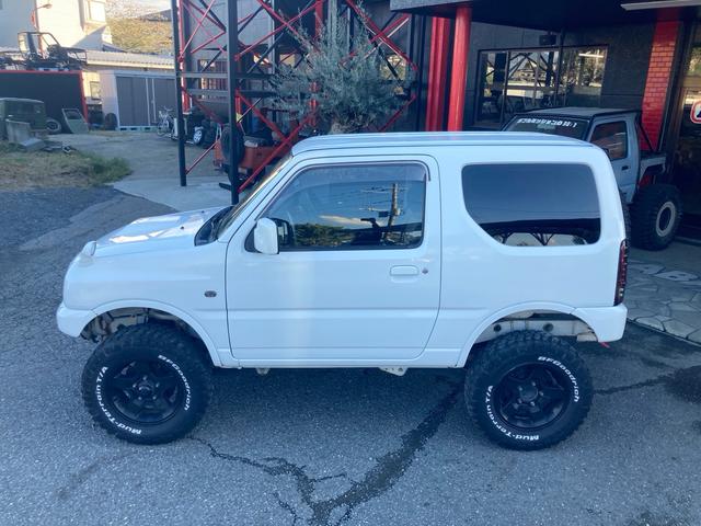 ジムニー XG AC PS PW 5MT 実走行 社外リフトアップキット 社外マフラー 社外LEDテール 社外マフラー 社外AW MTタイヤ 前後社外バンパー フルセグTVナビ バックカメラ ドラレコ 追加メーター(23枚目)