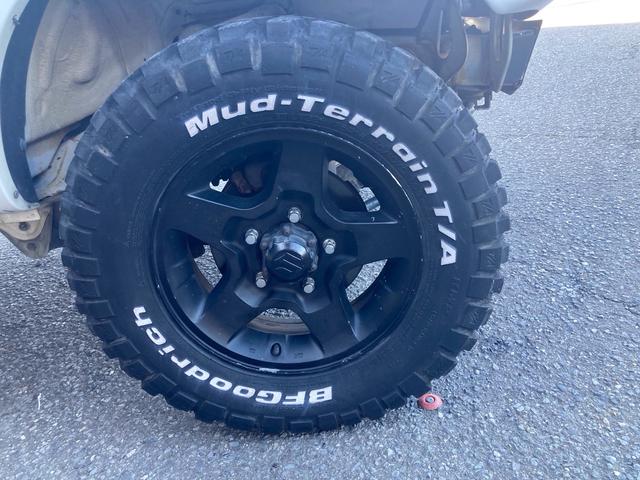 ジムニー XG AC PS PW 5MT 実走行 社外リフトアップキット 社外マフラー 社外LEDテール 社外マフラー 社外AW MTタイヤ 前後社外バンパー フルセグTVナビ バックカメラ ドラレコ 追加メーター(28枚目)