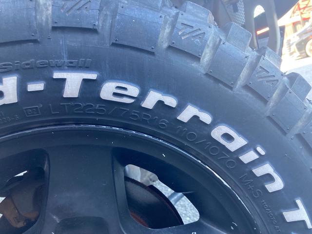 ジムニー XG AC PS PW 5MT 実走行 社外リフトアップキット 社外マフラー 社外LEDテール 社外マフラー 社外AW MTタイヤ 前後社外バンパー フルセグTVナビ バックカメラ ドラレコ 追加メーター(29枚目)