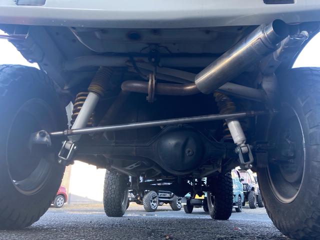 ジムニー XG AC PS PW 5MT 実走行 社外リフトアップキット 社外マフラー 社外LEDテール 社外マフラー 社外AW MTタイヤ 前後社外バンパー フルセグTVナビ バックカメラ ドラレコ 追加メーター(32枚目)