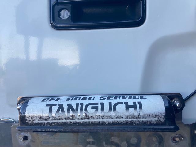 ジムニー XG AC PS PW 5MT 実走行 社外リフトアップキット 社外マフラー 社外LEDテール 社外マフラー 社外AW MTタイヤ 前後社外バンパー フルセグTVナビ バックカメラ ドラレコ 追加メーター(35枚目)