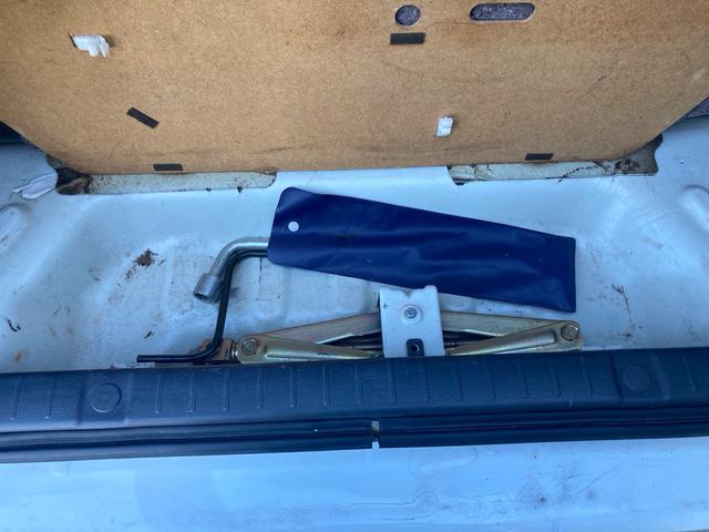 ジムニー XG AC PS PW 5MT 実走行 社外リフトアップキット 社外マフラー 社外LEDテール 社外マフラー 社外AW MTタイヤ 前後社外バンパー フルセグTVナビ バックカメラ ドラレコ 追加メーター(55枚目)