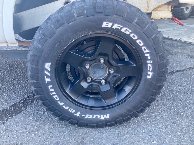 ジムニー XG AC PS PW 5MT 実走行 社外リフトアップキット 社外マフラー 社外LEDテール 社外マフラー 社外AW MTタイヤ 前後社外バンパー フルセグTVナビ バックカメラ ドラレコ 追加メーター(62枚目)