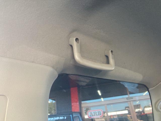 ジムニー XG AC PS PW 5MT 実走行 社外リフトアップキット 社外マフラー 社外LEDテール 社外マフラー 社外AW MTタイヤ 前後社外バンパー フルセグTVナビ バックカメラ ドラレコ 追加メーター(65枚目)