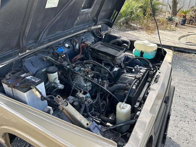 ジムニー ランドベンチャー　ＡＣ　ＰＳ　５ＭＴ　最終型　全塗装　リフトアップ　社外シャックル　ボディーリフト　フロント社外バンパー　ＬＥＤナンバー灯　社外ＡＷ　ＭＴタイヤ　社外牽引フック　ルーフキャリア　シートカバー　天張り替え（53枚目）