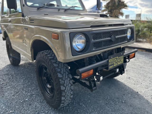 ジムニー ランドベンチャー　ＡＣ　ＰＳ　５ＭＴ　最終型　全塗装　リフトアップ　社外シャックル　ボディーリフト　フロント社外バンパー　ＬＥＤナンバー灯　社外ＡＷ　ＭＴタイヤ　社外牽引フック　ルーフキャリア　シートカバー　天張り替え（57枚目）