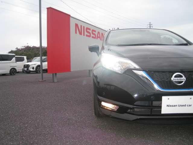 ノート １．２　ｅ－ＰＯＷＥＲ　Ｘ　３６０°カメラ　Ｒカメラ　運転席助手席エアバック　レーンキープ　ＡＵＴＯエアコン　盗難防止システム　ナビＴＶ　サイドカメラ　運転席エアバッグ　キーレスエントリー　ＬＥＤヘッド　ドラレコ　ＥＴＣ車載器（10枚目）