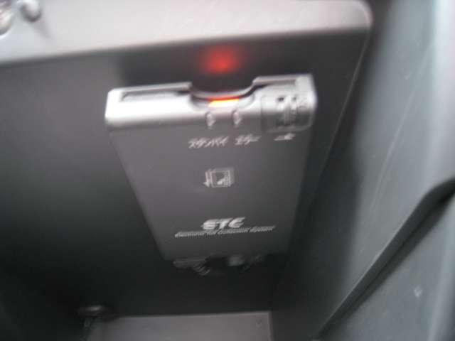 ノート １．２　ｅ－ＰＯＷＥＲ　Ｘ　３６０°カメラ　Ｒカメラ　運転席助手席エアバック　レーンキープ　ＡＵＴＯエアコン　盗難防止システム　ナビＴＶ　サイドカメラ　運転席エアバッグ　キーレスエントリー　ＬＥＤヘッド　ドラレコ　ＥＴＣ車載器（11枚目）