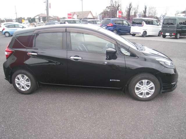 ノート １．２　ｅ－ＰＯＷＥＲ　Ｘ　３６０°カメラ　Ｒカメラ　運転席助手席エアバック　レーンキープ　ＡＵＴＯエアコン　盗難防止システム　ナビＴＶ　サイドカメラ　運転席エアバッグ　キーレスエントリー　ＬＥＤヘッド　ドラレコ　ＥＴＣ車載器（12枚目）