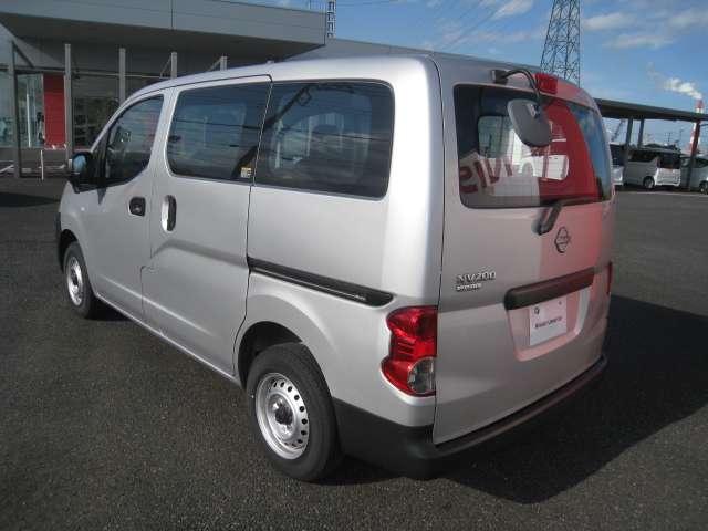 NV200バネットバン 1.6 DX エマージェンシーブレーキレス 前席P/W 車線逸脱 アイドリングストップ 点検記録簿 パワーステアリング エアバック マニュアルエアコン ABS キーフリー WエアB(12枚目)