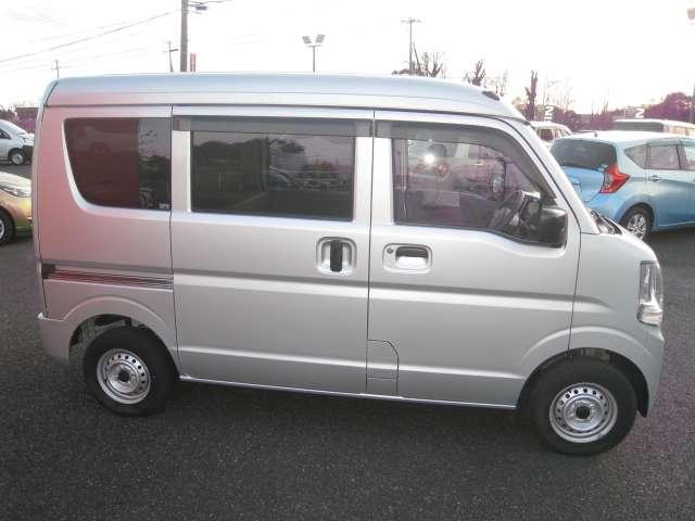 ＮＶ１００クリッパーバン ６６０　ＤＸ　ハイルーフ　禁煙車両　助手席エアバック　キーレスキー　パワーウィンドー　パワステ付き　運転席エアバック　エアコン　整備記録簿　ＡＢＳ付き　寒冷地仕様（9枚目）