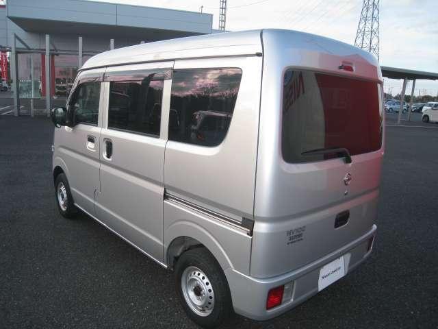 ＮＶ１００クリッパーバン ６６０　ＤＸ　ハイルーフ　禁煙車両　助手席エアバック　キーレスキー　パワーウィンドー　パワステ付き　運転席エアバック　エアコン　整備記録簿　ＡＢＳ付き　寒冷地仕様（12枚目）