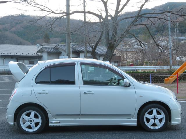 日産 マーチ