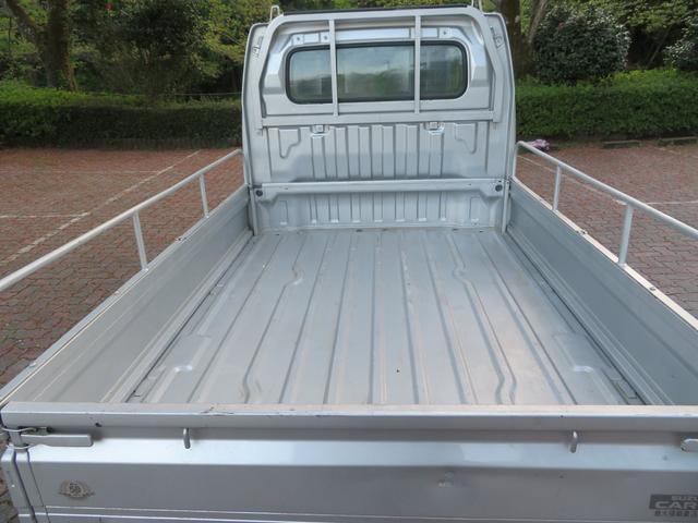 キャリイトラック KC 5速マニュアル 4WD  エアコン パワステ ワンオーナー(26枚目)