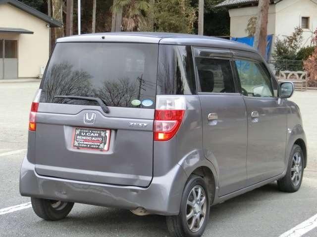 ゼスト Ｇ　フルフラットシート　Ｗエアバッグ　キーレス　ベンチシート　パワーステアリング　衝突安全ボディ　エアコン　パワーウィンドウ　ＡＢＳ　エアバッグ（8枚目）