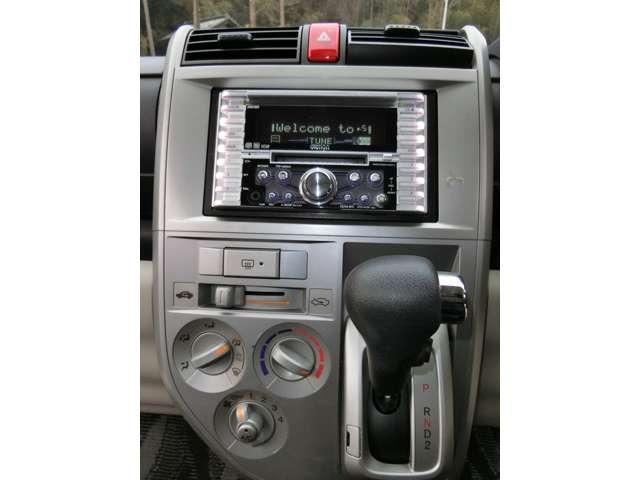 ゼスト Ｇ　フルフラットシート　Ｗエアバッグ　キーレス　ベンチシート　パワーステアリング　衝突安全ボディ　エアコン　パワーウィンドウ　ＡＢＳ　エアバッグ（10枚目）