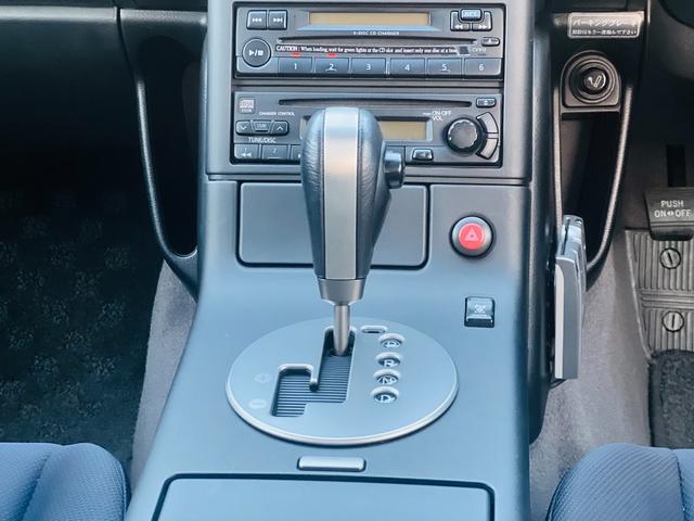 ステージア ２５０ＲＸ　ＦＯＵＲ　４ＷＤ　キーレス　衝突安全ボディ　ＡＢＳ　ＥＴＣ　オートエアコン　電動シート　ＰＳ　ＰＷ　Ｗエアバッグ（11枚目）