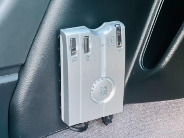 ステージア ２５０ＲＸ　ＦＯＵＲ　４ＷＤ　キーレス　衝突安全ボディ　ＡＢＳ　ＥＴＣ　オートエアコン　電動シート　ＰＳ　ＰＷ　Ｗエアバッグ（23枚目）