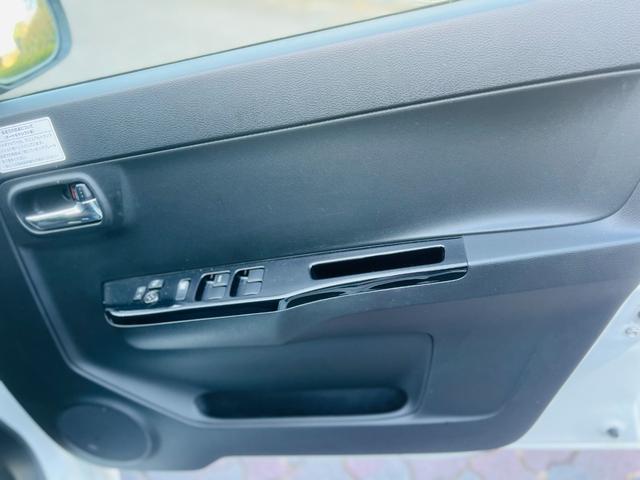 アルトワークス ベースグレード 盗難防止 Sキー VSA キーフリ Wエアバック AUTOエアコン エアB パワステ ABS付 衝突安全ボディ オートライト パワーウィンドゥ(23枚目)