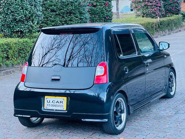 エッセ カスタム　５速マニュアル　ＡＣ　ＰＳ　ＰＷ　リモコンキー　ＥＴＣ　衝突安全ボディ　イモビライザー　エアバッグ　バックカメラ　ＷエアＢ（8枚目）