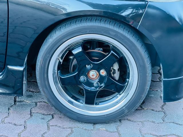 エッセ カスタム　５速マニュアル　ＡＣ　ＰＳ　ＰＷ　リモコンキー　ＥＴＣ　衝突安全ボディ　イモビライザー　エアバッグ　バックカメラ　ＷエアＢ（21枚目）