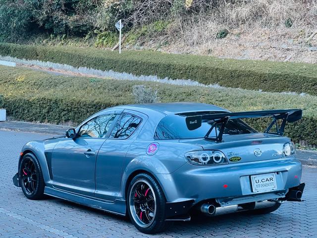 ＲＸ－８ タイプＥ　エアバッグ　助手席エアバッグ　横滑り防止　オートクルーズ　パワステ　寒冷地仕様　ＥＴＣ付　黒革シート　キーレス　パワーウィンドウ　衝突安全ボディ　ＡＢＳ　電動パワーシート　ＡＵＴＯエアコン（9枚目）