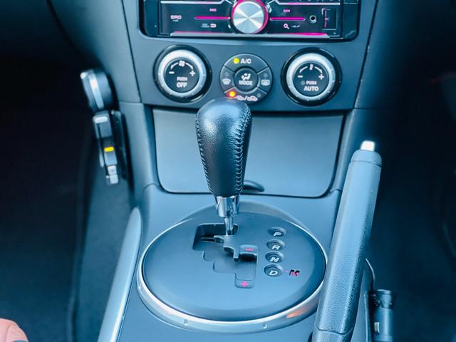 ＲＸ－８ タイプＥ　エアバッグ　助手席エアバッグ　横滑り防止　オートクルーズ　パワステ　寒冷地仕様　ＥＴＣ付　黒革シート　キーレス　パワーウィンドウ　衝突安全ボディ　ＡＢＳ　電動パワーシート　ＡＵＴＯエアコン（11枚目）