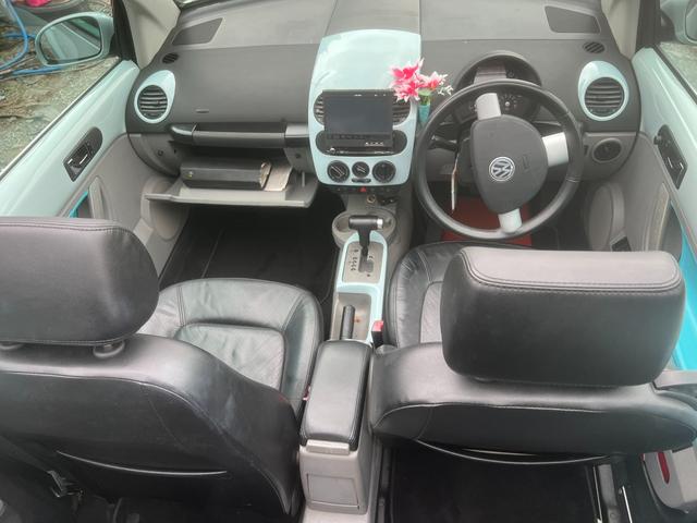 ニュービートルカブリオレ ベースグレード　社外ＡＷ　社外足回り　ヘッドライト（15枚目）