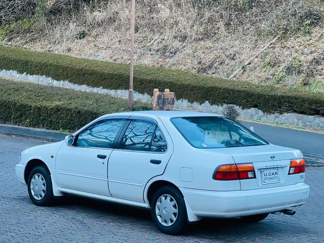 サニー スーパーサルーン　エアコン　エアバック　パワステ　パワーウインド（9枚目）