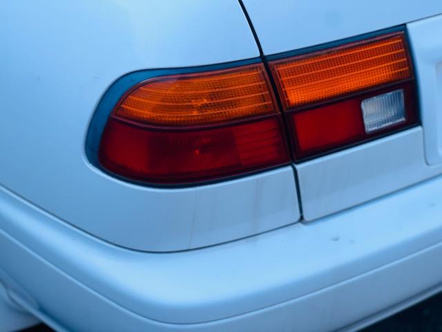 サニー スーパーサルーン　エアコン　エアバック　パワステ　パワーウインド（26枚目）