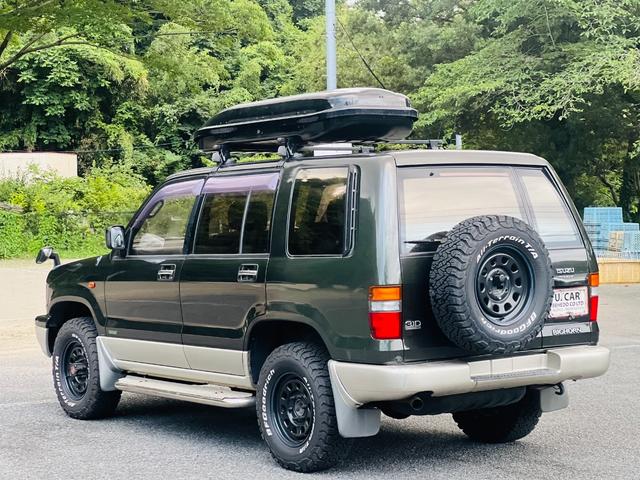 ビッグホーン ハンドリングバイロータス　ロング　タイミングベルト交換済　５速マニュアル　ＥＴＣ（9枚目）