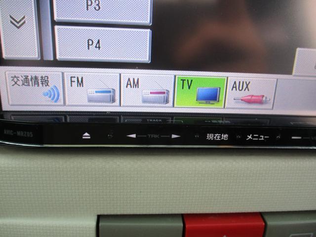 ミラココア ココアプラスＸ　ナビ　ＴＶ　スマートキー　アイドリングストップ　電動格納ミラー　ベンチシート　ＣＶＴ　盗難防止システム　ＡＢＳ　ミュージックプレイヤー接続可　ルーフレール　衝突安全ボディ　エアコン　パワーステアリング（5枚目）