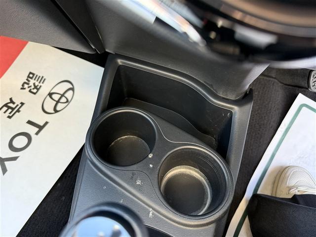 アクア Ｓ　キーレスエントリ　ドラレコ付　ナビ＆ＴＶ　オートエアコン　デュアルエアバック　ＥＳＣ　Ｂカメラ　パワーウィンドウ　ＥＴＣ　ＳＲＳ　パワーステアリング　ＡＢＳ　記録簿付（28枚目）