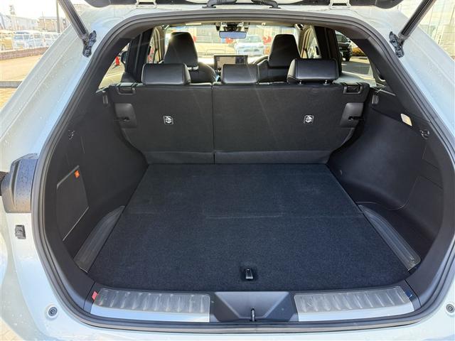 ハリアーハイブリッド Ｚ　メモリナビ　地デジ　４ＷＤ車　ＡＢＳ　オートエアコン　サイドエアバッグ　Ｂカメラ　エアバッグ　ＥＴＣ　アルミホイール　ワンオーナー　ナビ＆ＴＶ　ブレーキサポート　点検記録簿（9枚目）