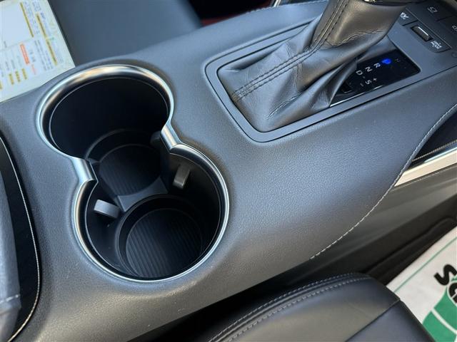 ハリアーハイブリッド Ｚ　メモリナビ　地デジ　４ＷＤ車　ＡＢＳ　オートエアコン　サイドエアバッグ　Ｂカメラ　エアバッグ　ＥＴＣ　アルミホイール　ワンオーナー　ナビ＆ＴＶ　ブレーキサポート　点検記録簿（23枚目）