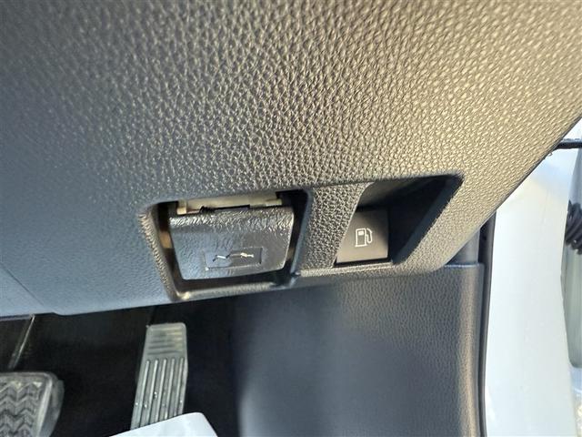 ハリアーハイブリッド Ｚ　メモリナビ　地デジ　４ＷＤ車　ＡＢＳ　オートエアコン　サイドエアバッグ　Ｂカメラ　エアバッグ　ＥＴＣ　アルミホイール　ワンオーナー　ナビ＆ＴＶ　ブレーキサポート　点検記録簿（31枚目）