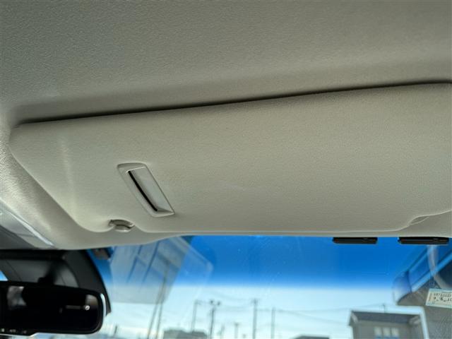 ヴェルファイア ２．５Ｚ　Ｇエディション　レザーシート　アイストップ　４ＷＤ車　エアバッグ　アルミホイール　ナビＴＶ　ＡＢＳ　３列シート　オートエアコン　ＥＴＣ　記録簿　メモリナビ　リヤカメラ　衝突被害軽減　１オ－ナ－（32枚目）