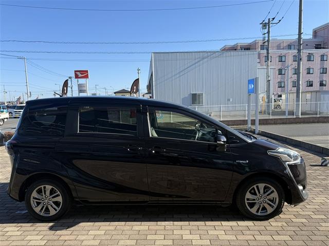 シエンタ ハイブリッドＧ　ブレーキサポート　Ｂカメラ　１オーナー　メモリナビ　ナビＴＶ　ＥＴＣ　運転席エアバック　フルオートエアコン　デュアルエアバッグ　ＰＷ　ワンセグテレビ　３列シート　ＡＢＳ　ＰＳ　メンテナンスノート（4枚目）
