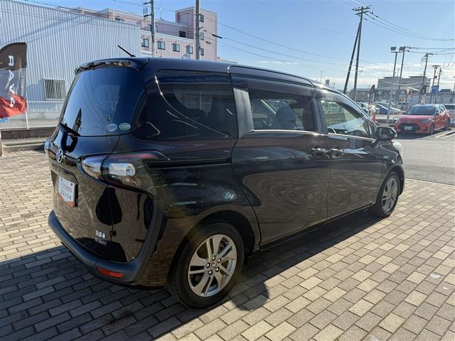 シエンタ ハイブリッドＧ　ブレーキサポート　Ｂカメラ　１オーナー　メモリナビ　ナビＴＶ　ＥＴＣ　運転席エアバック　フルオートエアコン　デュアルエアバッグ　ＰＷ　ワンセグテレビ　３列シート　ＡＢＳ　ＰＳ　メンテナンスノート（5枚目）