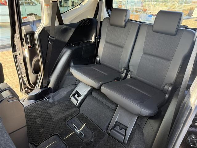 シエンタ ハイブリッドＧ　ブレーキサポート　Ｂカメラ　１オーナー　メモリナビ　ナビＴＶ　ＥＴＣ　運転席エアバック　フルオートエアコン　デュアルエアバッグ　ＰＷ　ワンセグテレビ　３列シート　ＡＢＳ　ＰＳ　メンテナンスノート（15枚目）