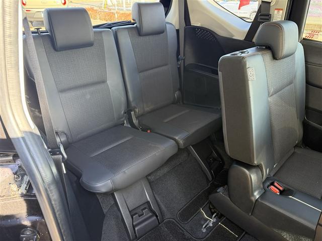 シエンタ ハイブリッドＧ　ブレーキサポート　Ｂカメラ　１オーナー　メモリナビ　ナビＴＶ　ＥＴＣ　運転席エアバック　フルオートエアコン　デュアルエアバッグ　ＰＷ　ワンセグテレビ　３列シート　ＡＢＳ　ＰＳ　メンテナンスノート（16枚目）