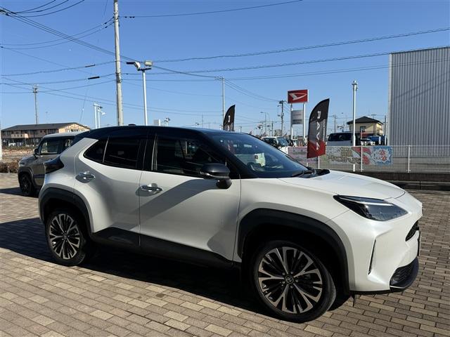 ヤリスクロス Ｚ　バックモニタ　ワンオーナ　ナビ＆ＴＶ　カーテンエアバッグ　エアコン　アルミ　地デジ　パワステ　ダブルエアバック　エアバッグ　記録簿有　ＡＢＳ　ＥＴＣ車載器　メモリーナビ　パワーウィンドウ（4枚目）