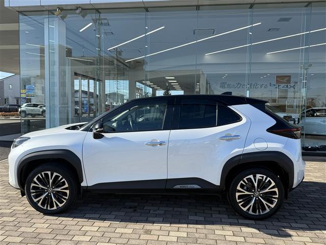 ヤリスクロス Ｚ　バックモニタ　ワンオーナ　ナビ＆ＴＶ　カーテンエアバッグ　エアコン　アルミ　地デジ　パワステ　ダブルエアバック　エアバッグ　記録簿有　ＡＢＳ　ＥＴＣ車載器　メモリーナビ　パワーウィンドウ（9枚目）