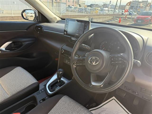 ヤリスクロス Ｚ　バックモニタ　ワンオーナ　ナビ＆ＴＶ　カーテンエアバッグ　エアコン　アルミ　地デジ　パワステ　ダブルエアバック　エアバッグ　記録簿有　ＡＢＳ　ＥＴＣ車載器　メモリーナビ　パワーウィンドウ（18枚目）