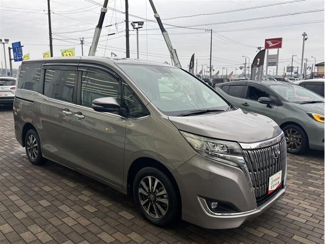 エスクァイア Ｇｉ　１オナ　リアカメラ　ＥＴＣ車載器　オートエアコン　ナビＴＶ　定期点検記録簿　ＡＢＳ　３列　アルミ　エアバッグ　パワステ　サポカー　地上デジタル（3枚目）