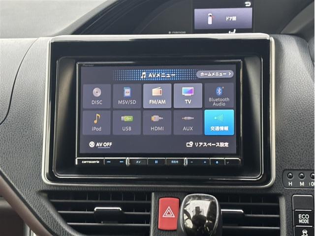 エスクァイア Ｇｉ　１オナ　リアカメラ　ＥＴＣ車載器　オートエアコン　ナビＴＶ　定期点検記録簿　ＡＢＳ　３列　アルミ　エアバッグ　パワステ　サポカー　地上デジタル（19枚目）